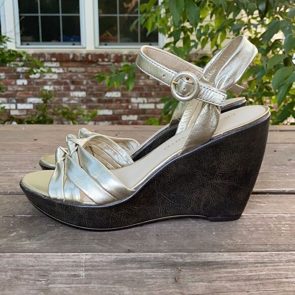 Franco Sarto Wedge Heel Gold Bow Front - Picture 1 of 9